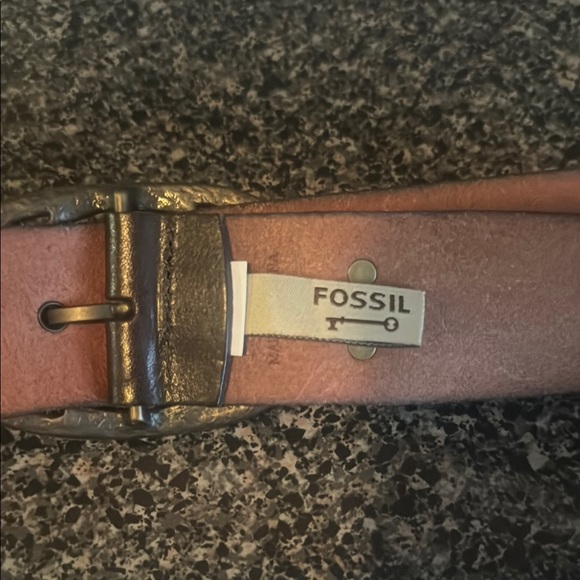 Fossil womens Brown Leather Belt with Silver Buckle - Picture 3 of 12